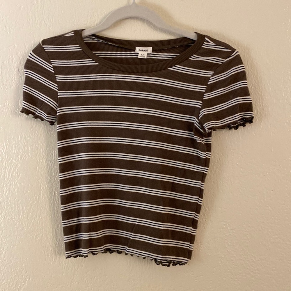 green striped american eagle tshirt
